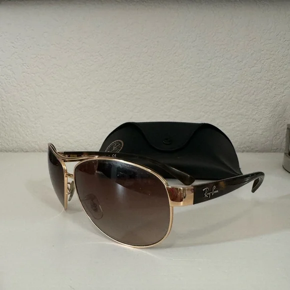 NEW!! Ray-Ban Aviators - Picture 3 of 5
